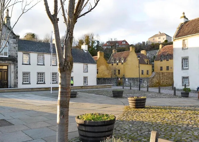 Ross Cottage